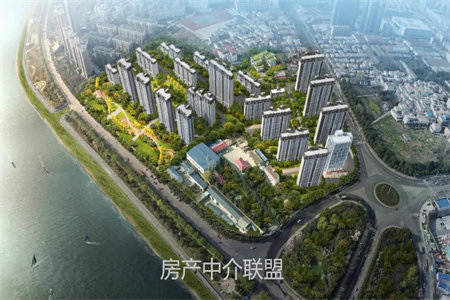 好房急售!西外七小旁，电梯精装三房，60+，速抢!